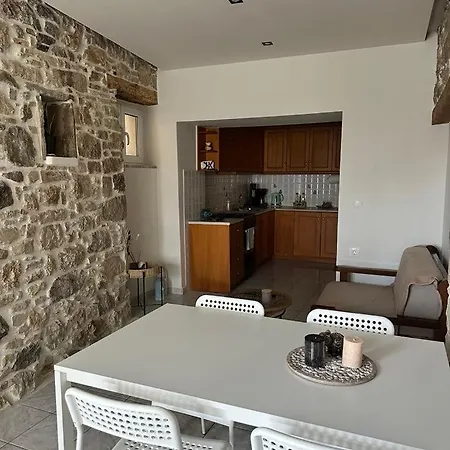 Davelis House Hébergement de vacances